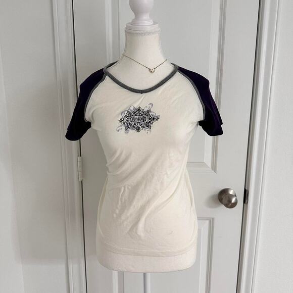 SJB Active By John Bay Size Small Vintage Baby Tee 95% Cotton Comfortable Fit - Picture 1 of 4